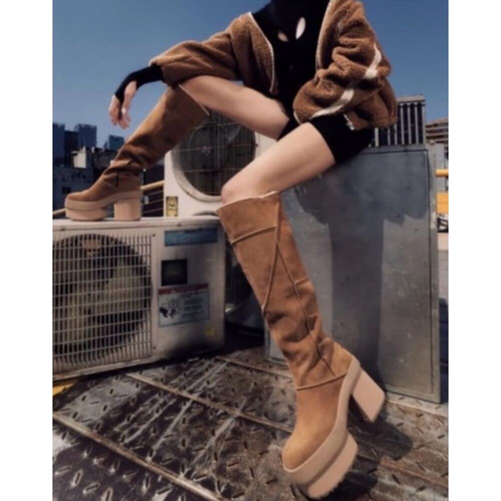 UGG New Heights Chestnut Brown Platform Xtra Boots Size 8 - Picture 12 of 12